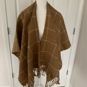 Abercrombie & Fitch Fringed Poncho